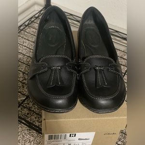 🖤🖤🖤 Clarks Slip On Shoes